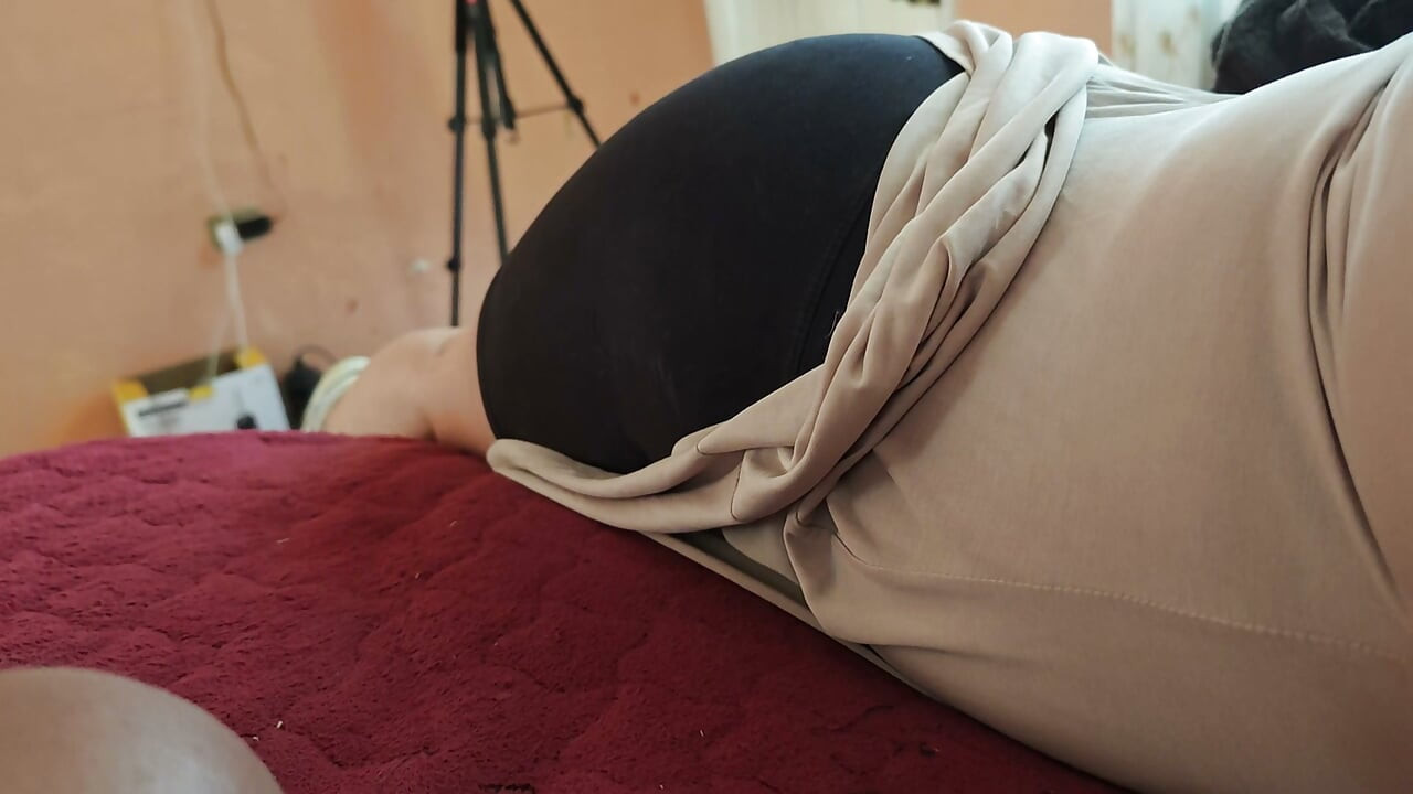 Fuck Me All You Want, Now I'm Your Slut! I Have Sex with a Big Ass Businesswoman