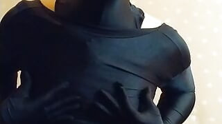 I masturbated comfortably with no makeup, muzzle and nose hook, and full body tights!