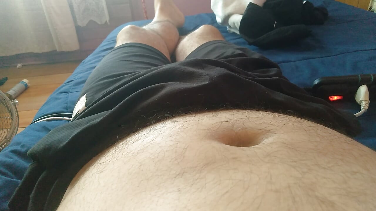 enorme pênis amador suando em um dia muito quente