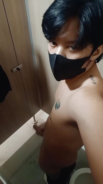 Baba Için Hazır, Neredesin? Pinoy Twink Mastürbasyon Ve Boşalma