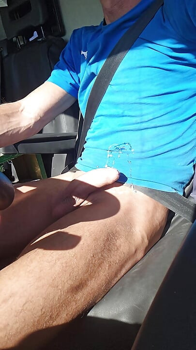 Skinny boy cums handsfree while driving in his car. Huge handsfree cumshot in public