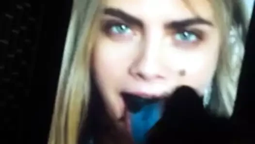 Cum üzerinde cara delevingne