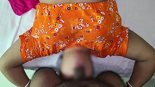 Gadis pekerja baru ngentot di rumah