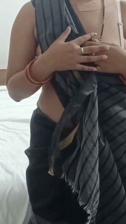 Desi Indian hot sexy Bhabhi Changing Saree fucked hard by her devar when my stepbrother was not in home Hindi audio | Clip 1