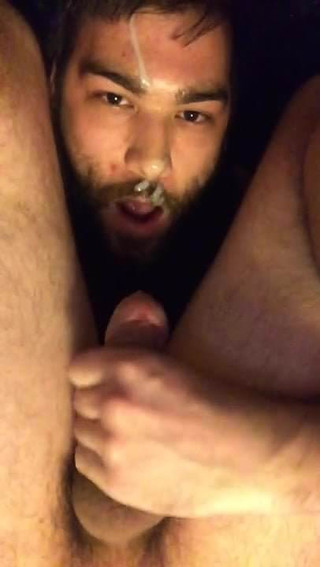 Giving myself head and self facial selfsuck autofellatio