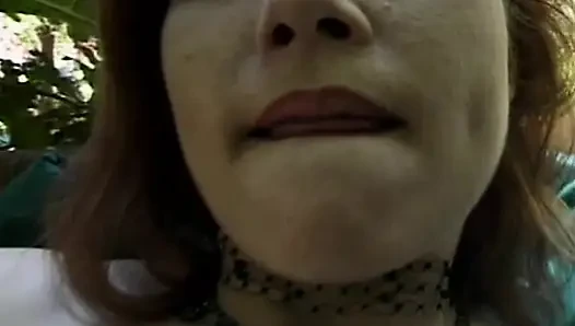 Cewek cantik asal perancis ini suka banget mainin memeknya sebelum dientot