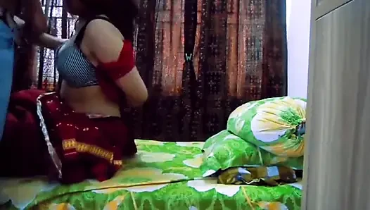 Gadis Bengali nyepong kontol dan dicrot sperma