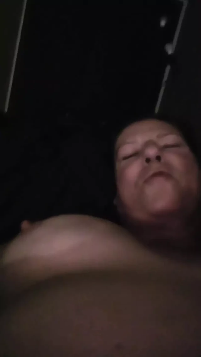 MILF Clit Rubbing Orgasm