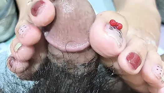 Kaki jenjang Acoletteyy si cewek dollshoes yang lagi sange berat ini dientot habis-habisan sama kontol besar sampai dicrot di dalam