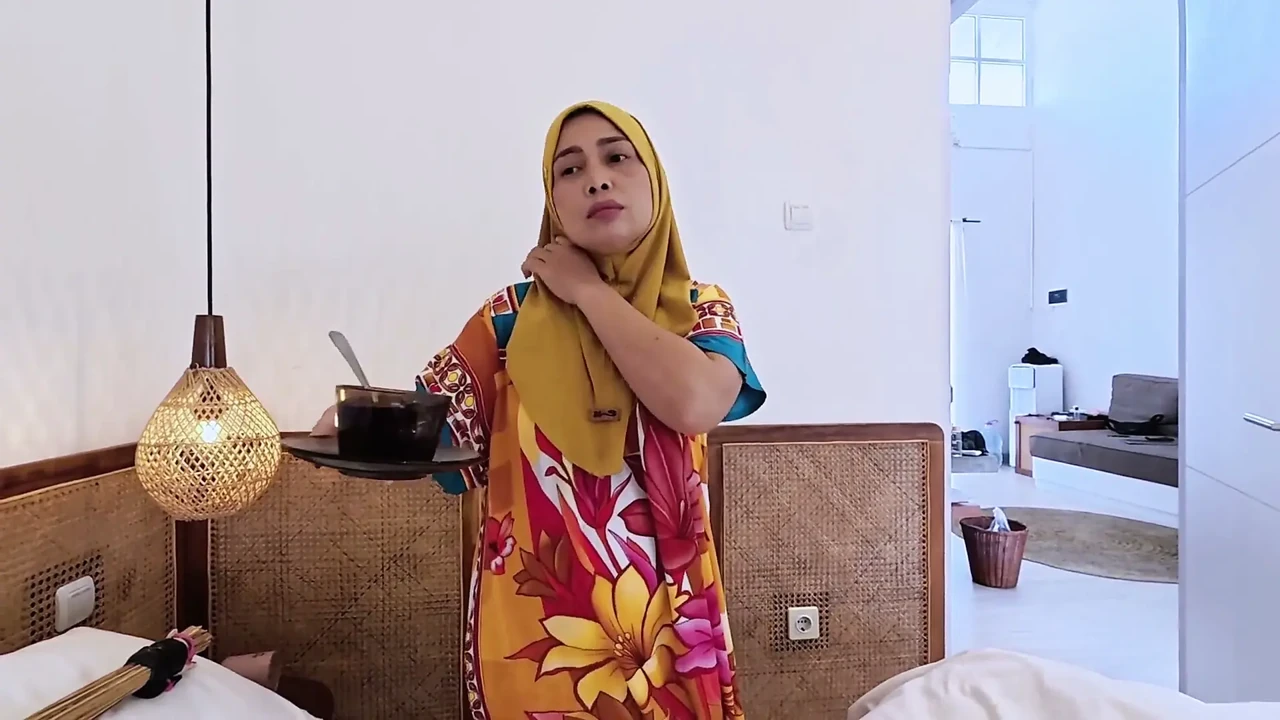 Indo Hijab, Delicious Homemade Sex of Stepmom and Stepson