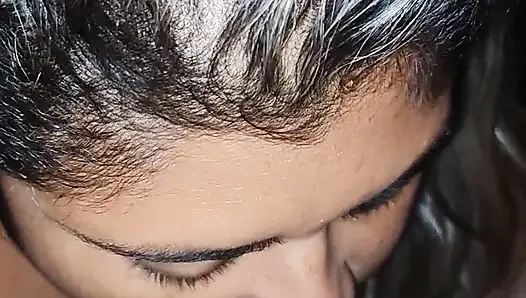 Hintli üvey anne Alydenalioficial, üvey oğlunun penisini emiyor, ta ki süt çıkana kadar