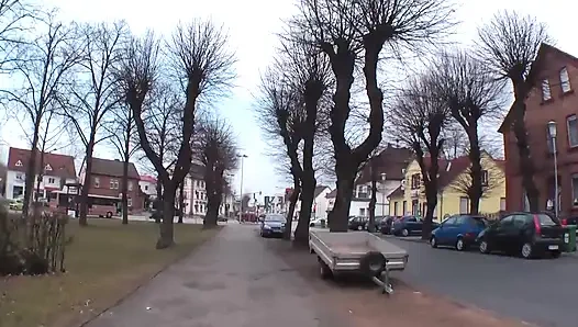 İri göğüslü sarışın kaltak için ateşli mastürbasyon