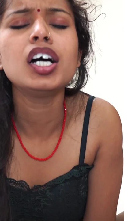 Bhabhi ko pasand aya Devar, Devar bhabhi ka Pyaar | Clip 2