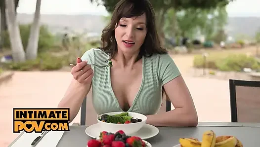 Kinky Actress Lexi Luna's Private Morning Sex Session