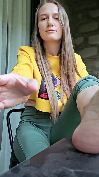 Natural Video Showing Feet