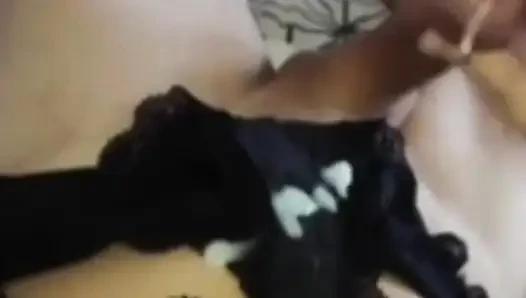 Olgun adam yıpranmış külota boşalma