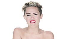 Miley Cyrus - piłka niszcząca (wyraźna)