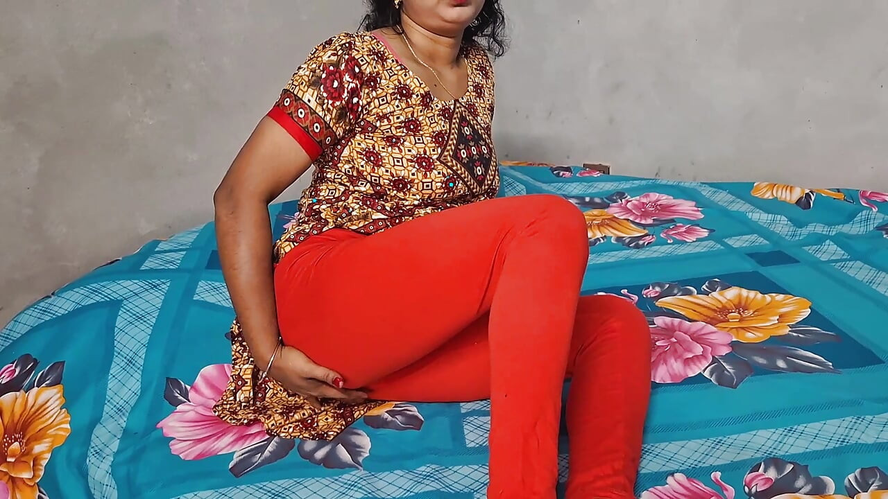 indian desi Stepbrother is giving high quality sex and licking to his stepsister with his big Cock. viral video