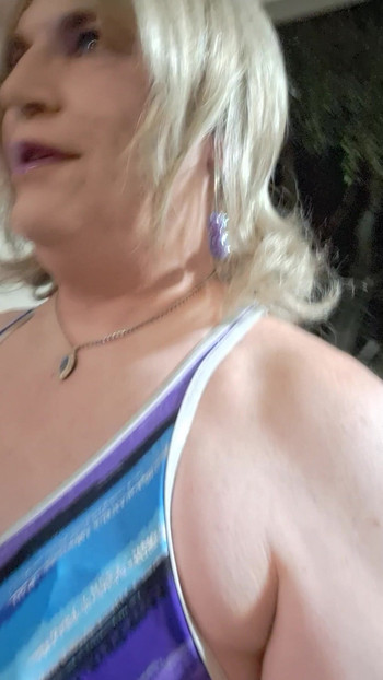 在我当地的洗车场，弄湿了！