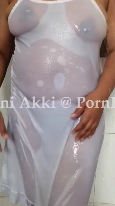Sri Lankan Girl Bath in Dress
