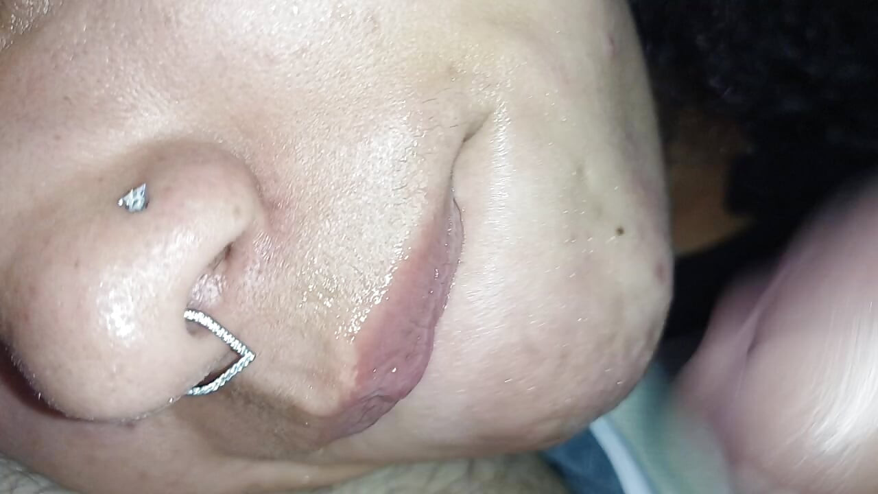 CREAMPIE FACIAL, SPURTING A LOT OF CUM ON HER BEAUTIFUL FULL LIPS