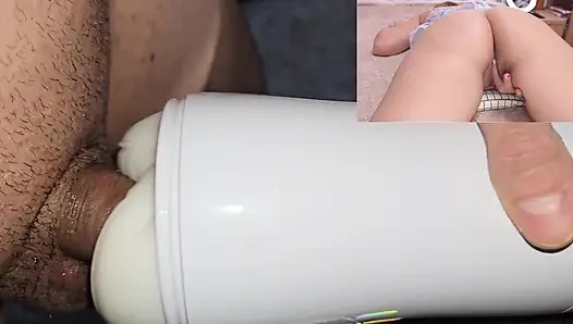 Webcamming with stepsister gone wrong! She let me masturbate watching her juicy pussy