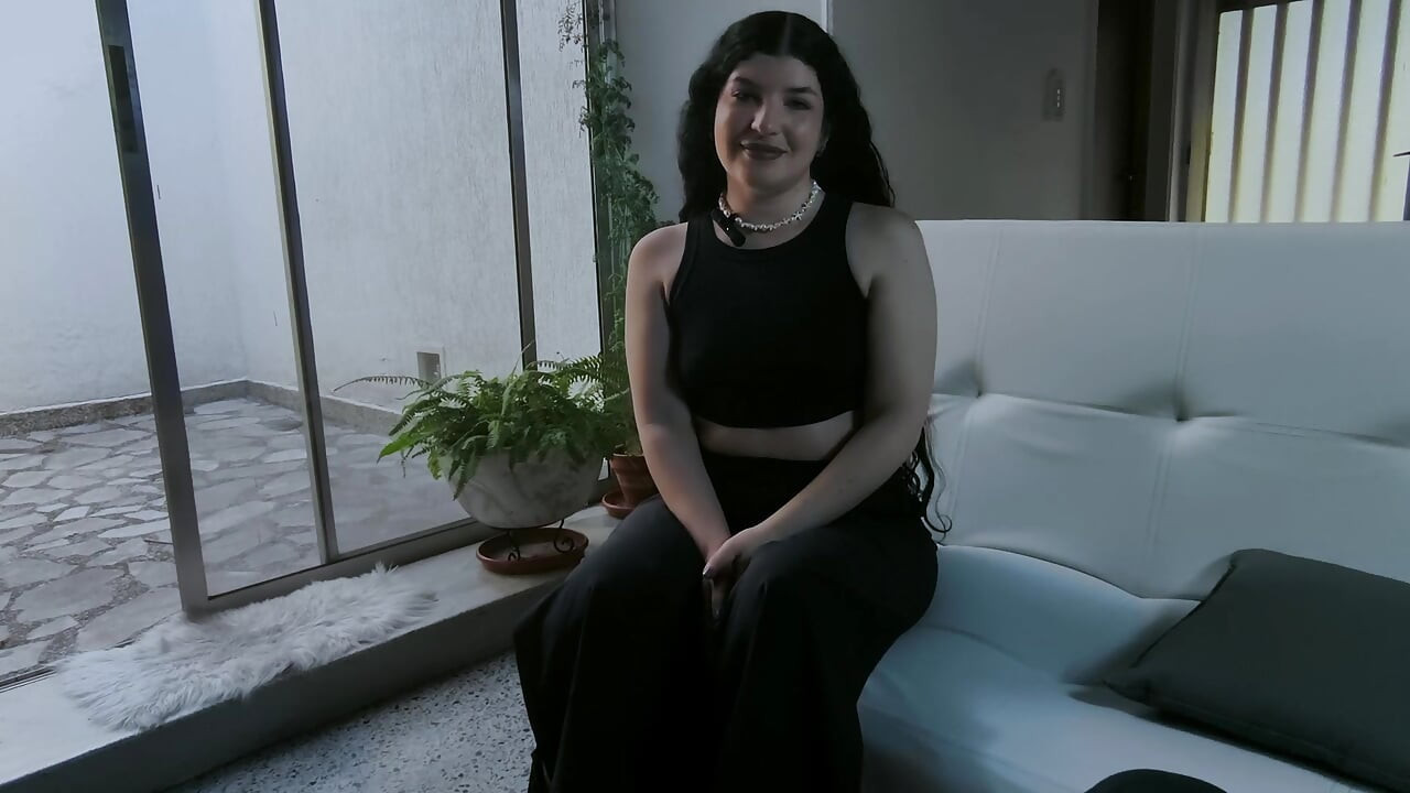 My goth MILF date do a JOI to show me how to cum