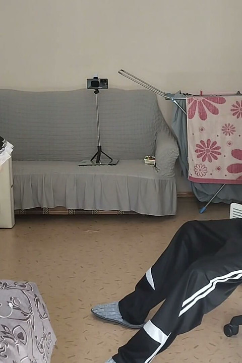 I Just Showed for a Maid a Dick, and She's Ready to Fuck