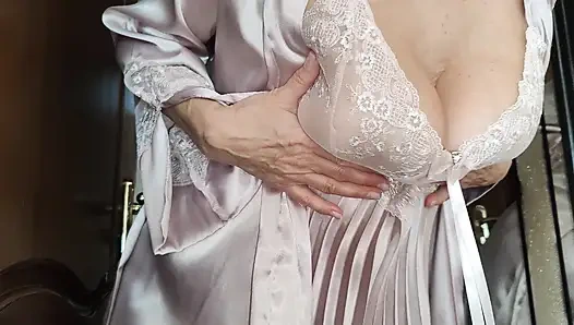 Zwei Stiefmuttern - Eine Im Spiegel - Erwischten Mich Beim Ficken Mit Echten Sexpuppen