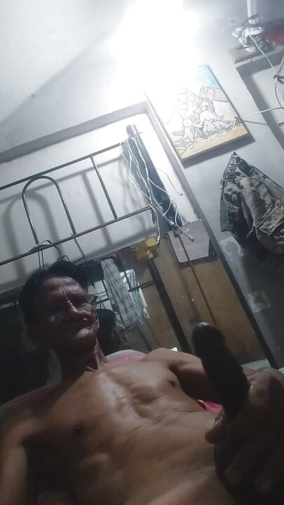 1장, 혼자 있는 나