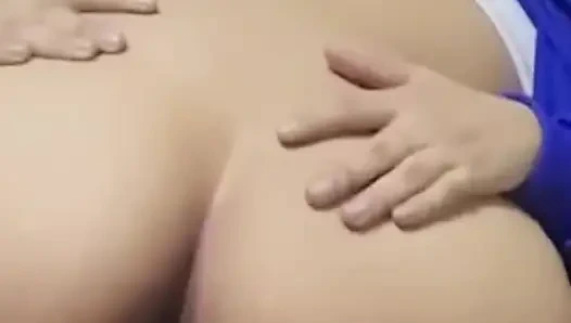 19 yaşındaki üniversiteli kızın içine boşalıyor