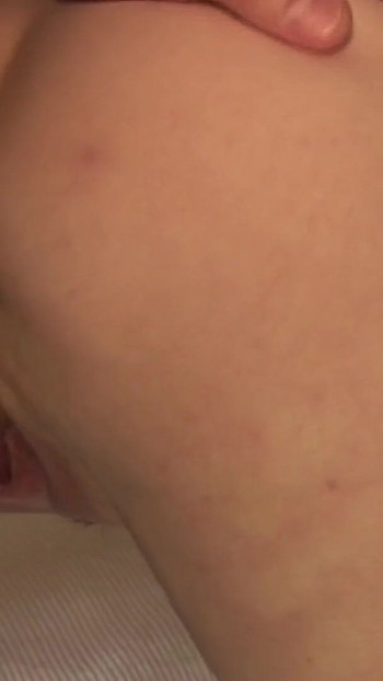 Atemberaubender moment von "Milf-ehefrau will harten amateur-analsex"
