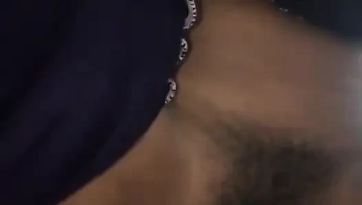 Bangladeşli kız tek başına seks yapıyor