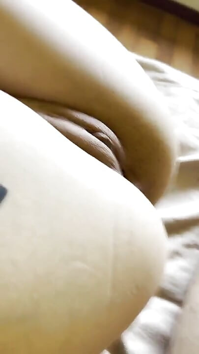 Petite slut Holy Machiavelli getting a big load of cum in her mouth