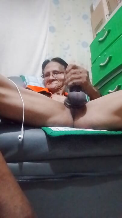 Self relax to my pleasured