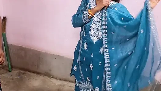 Indisches dorfmädchen erstmals mit sexvideo, desi schönes mädchen-video