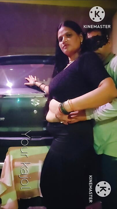 Kajol India sbatte in auto