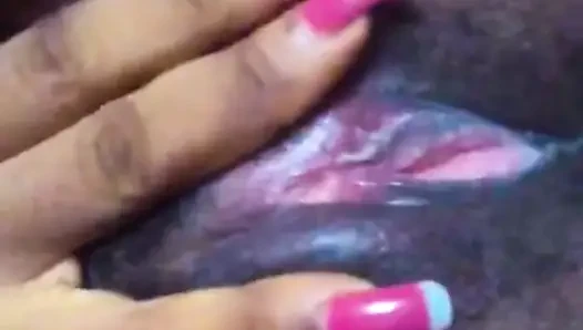 Video viral si cantik roselee lagi asik muasin memeknya sendirian