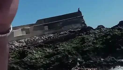 Pazar günü plajda