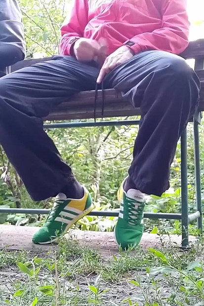 Nepokolebljiva zrela debela kurva natjerala me da svršim