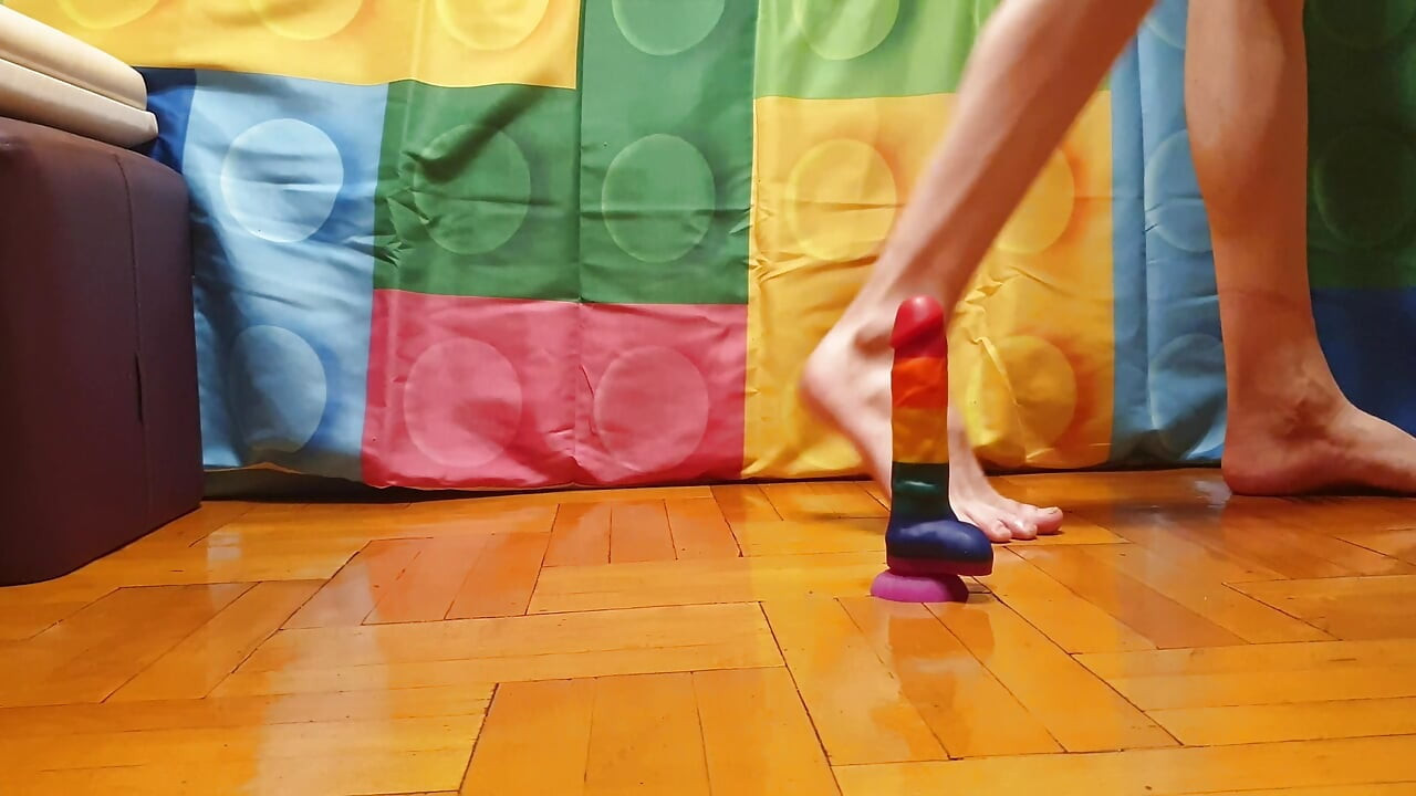 Sasha Earth foot fetish and masturbation