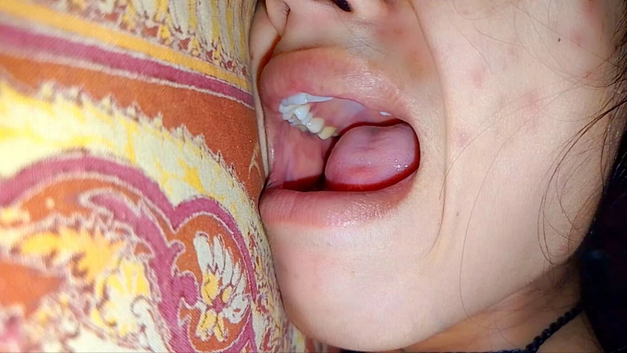 Deshi 女孩 Ankita 与情人发生性关系，整夜痛苦全性爱印地语音频