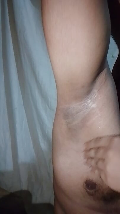 Armpits Playing