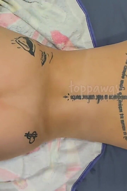 Reibte ihren hintern ab, bevor sie sie mit bbc gut