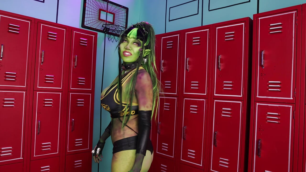 Breed the Lovesick Monstar Stepmommy! Space Jam Cosplay