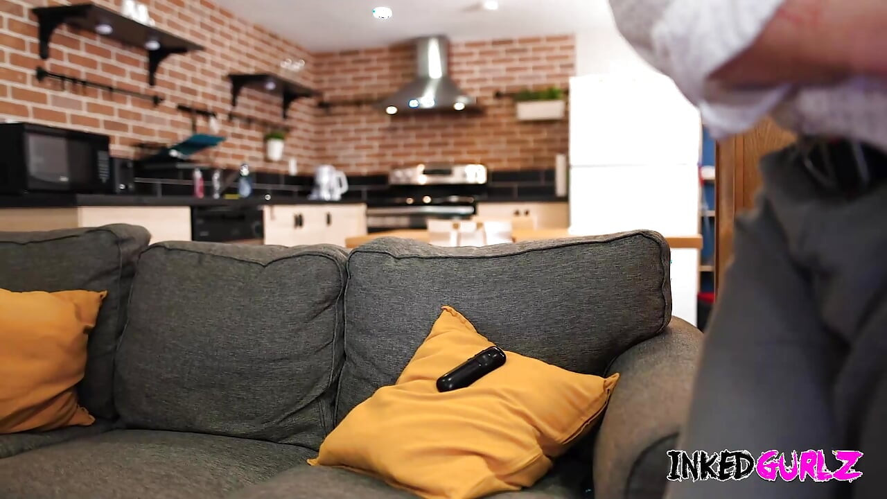 Inked Gurlz - die tätowierte Eden Ivy wird von einem alten typen in den arsch anal genagelt