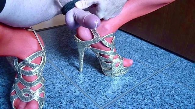 red gold cum