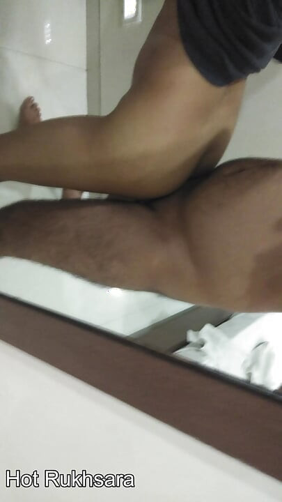 ボスと秘書。年老いて若く。上司が若い秘書とセックスし、2回イッた。手コキのチンコ。マスターベーション