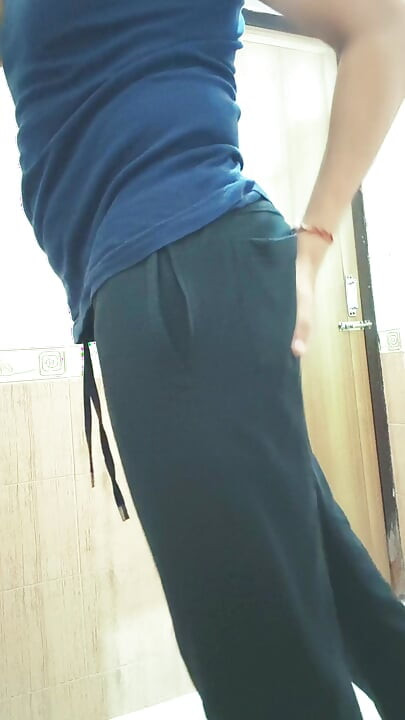 Before bath enjoyed  body play and did mastrubation