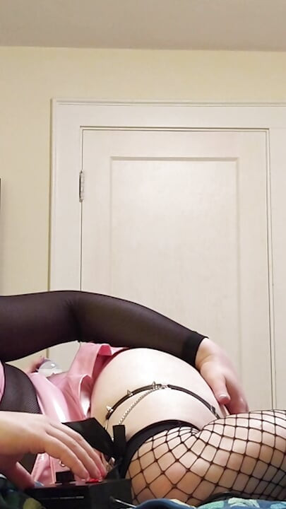 Crossdressers and the fucking machine - kompilasi 7